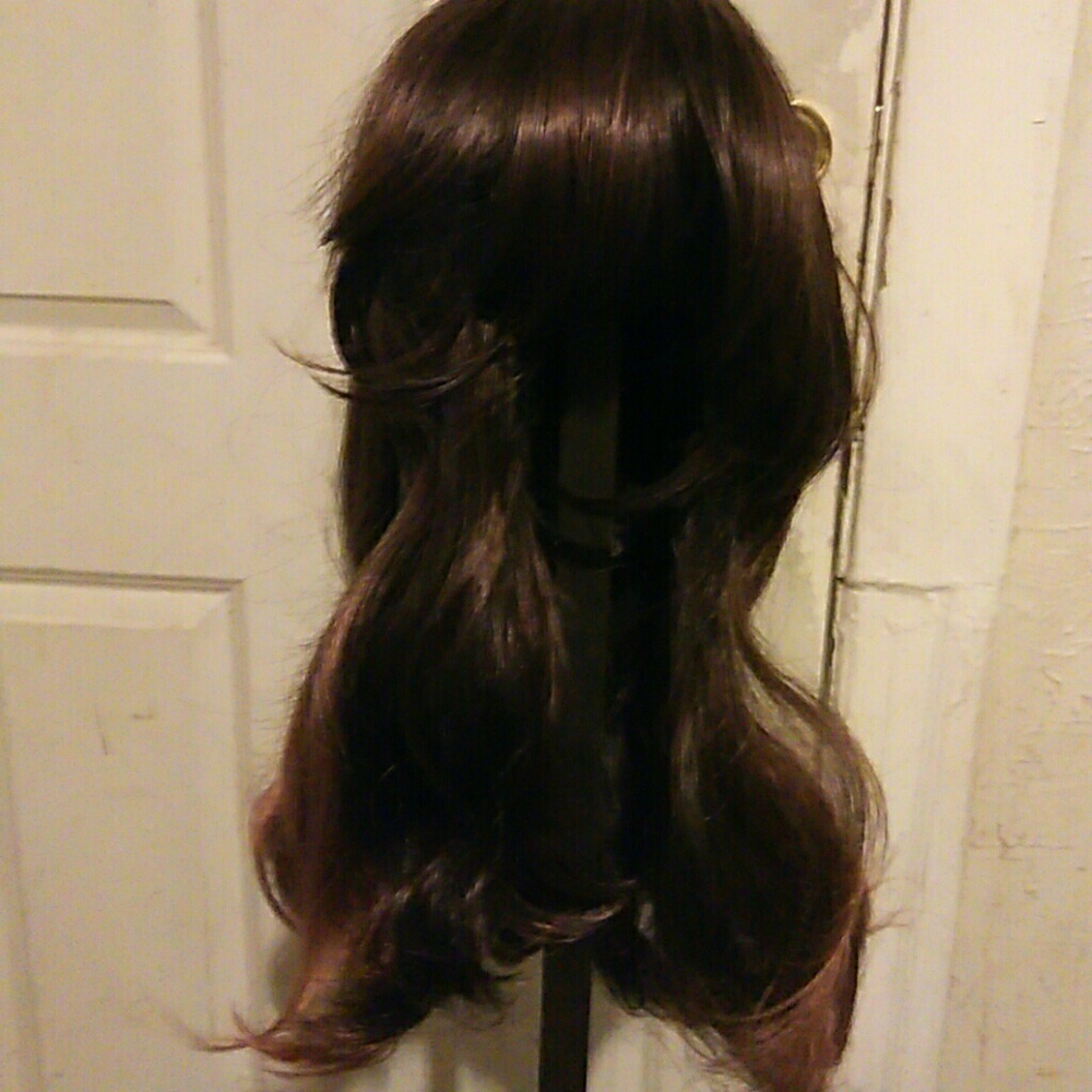 Wig brown
